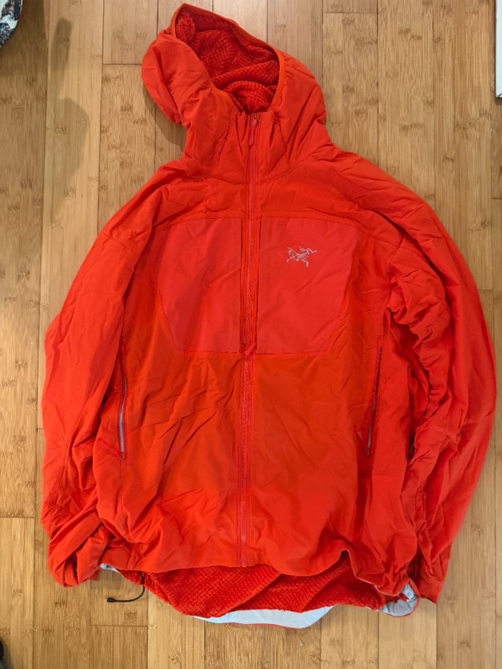 Arc’teryx PRO Practitioner AR Hoody – Men’s XL – Dynasty Red